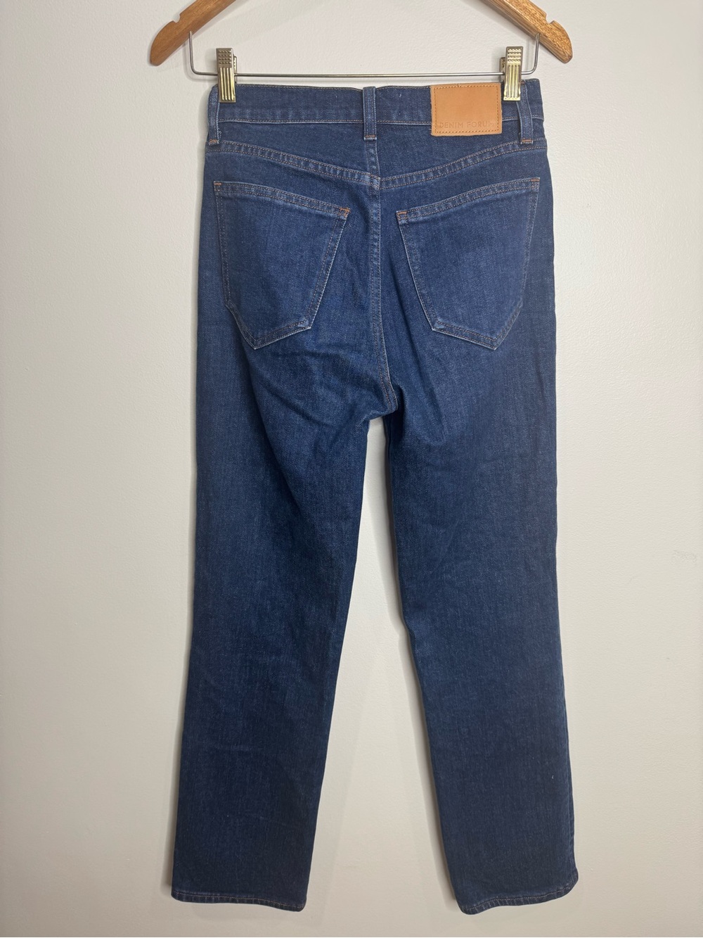 Aritzia Denim Forum Arlo High Rise Straight Button Fly Dark Wash Jeans 25 28L - Picture 7 of 10